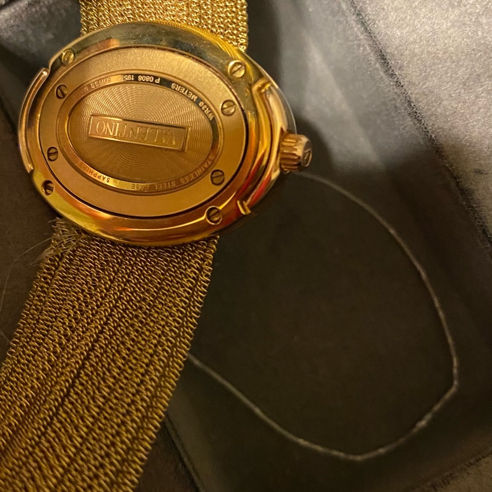 Woman’s Watch - Picture 5 of 14